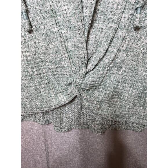 Democracy Women's Large Sage Green Waffle Knit Twist Front Long Sleeve Top - Picture 5 of 10